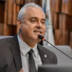 Policiais prendem dupla com drogas, arma e munições em Santo Antônio de Pádua