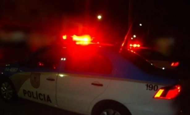 Operação “Itaperuna Segura” Prende Três Suspeitos e Apreende Armas e Drogas