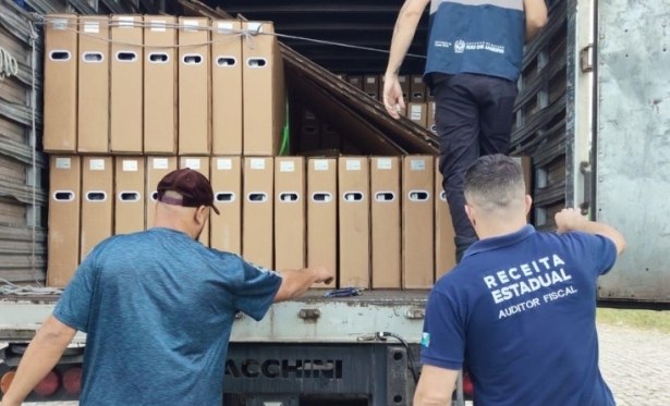 Receita Estadual apreende carga de monitores avaliada em R$ 1 milhão em Itaperuna