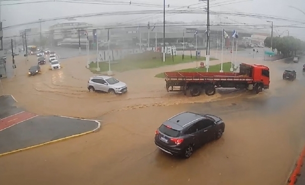 Itaperuna convoca atingidos pelas chuvas para cadastro em unidades do CRAS