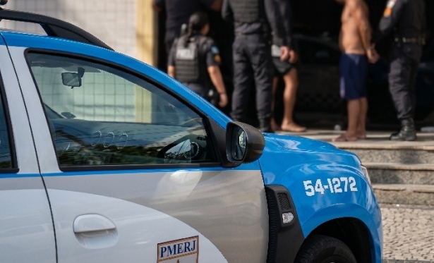 Criminosos tentam assaltar comerciante com arma de brinquedo e acabam presos em São Fidélis