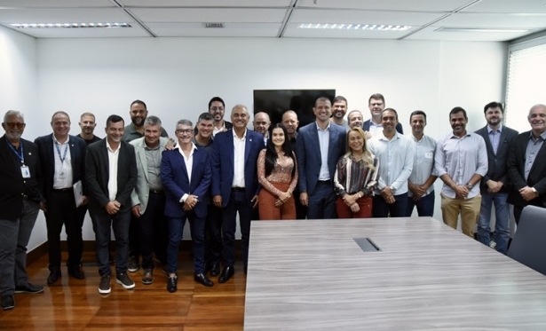 Deputado Jair Bittencourt se reúne com prefeitos de cidades afetadas por fortes chuvas