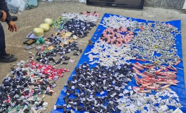 Operação com cães farejadores prende quatro pessoas e apreende explosivo na Boa Fortuna